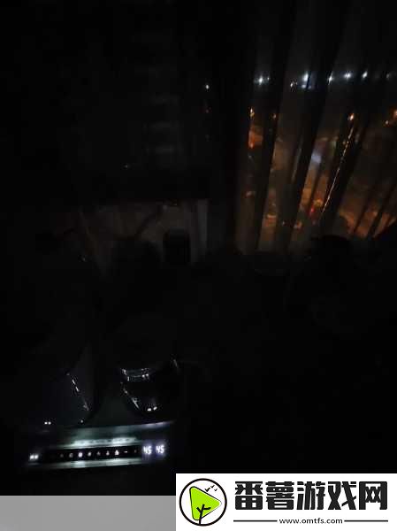 凌晨三点播放的视频叫什么配图据说开始限制出入了-1.-＂凌晨三点播放的视频：出入限制新规解读