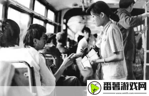 公交车售票员用b测量尺寸