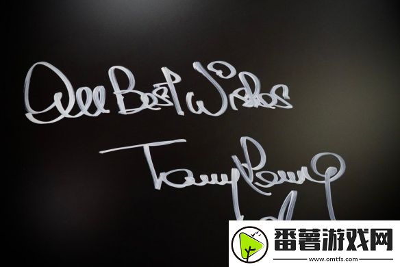 梦幻联动!梁朝伟与导演伊尔蒂科共聚小岛秀夫工作室